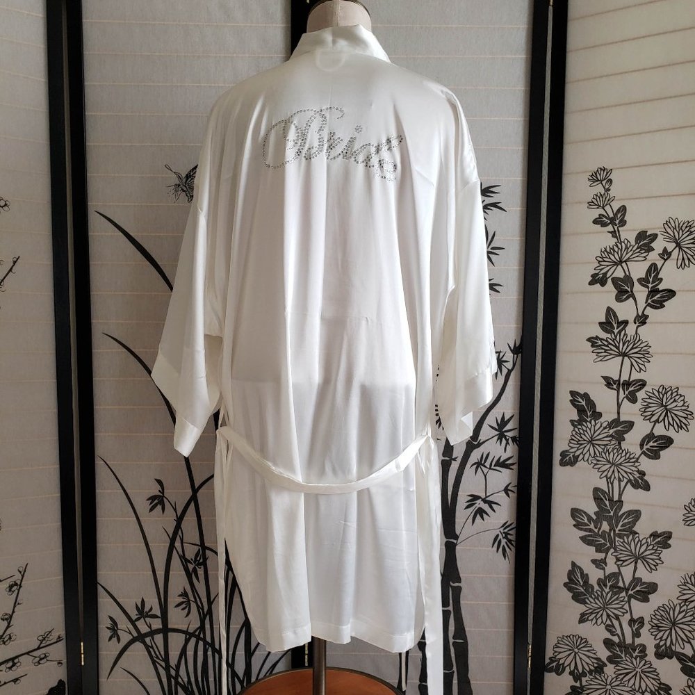 [Victorias Secret] Soft White Satin Bride Robe - Gem